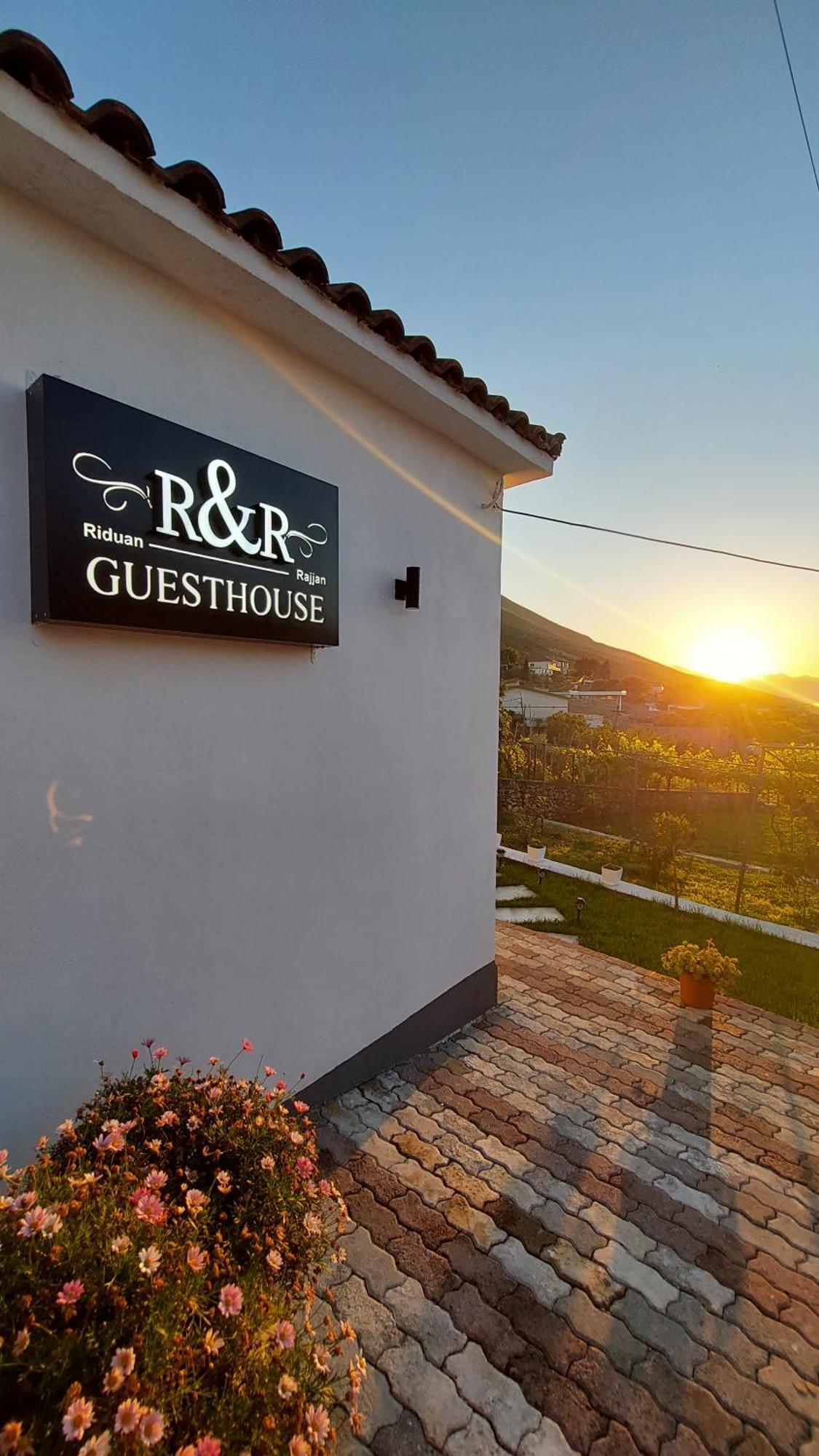 R&R Gesthouse Hotel Shiroka Luaran gambar